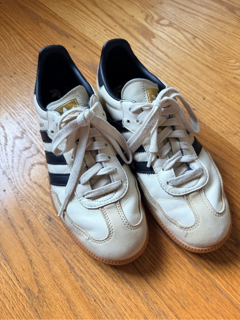 adidas samba OG Cream and Black Classic Sneakers with Gold Tongue Logo - Picture 2 of 9
